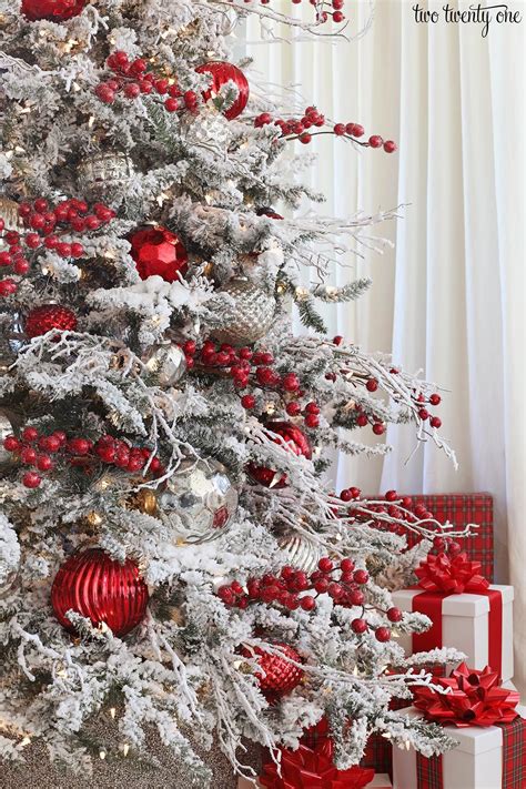 Choosing the Right Ornaments and Decorations for a Red Christmas Tree